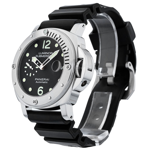 Panerai Luminor Submersible PAM01024 Image 2